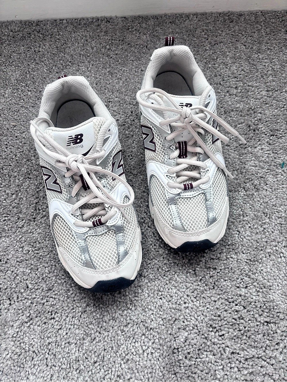 New Balance 530 Women's White & Gray Sneakers